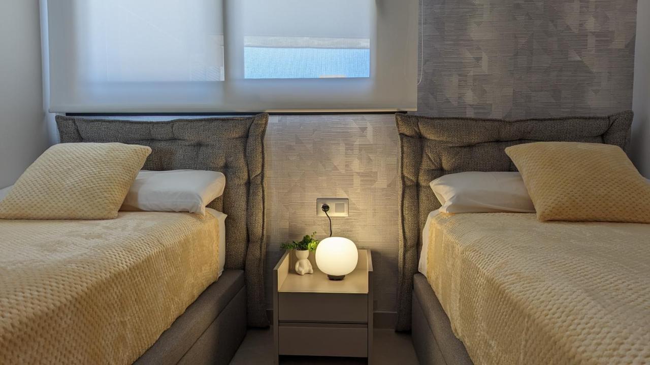 Sunset Cliffs Stylish Apartment Бенидорм Екстериор снимка