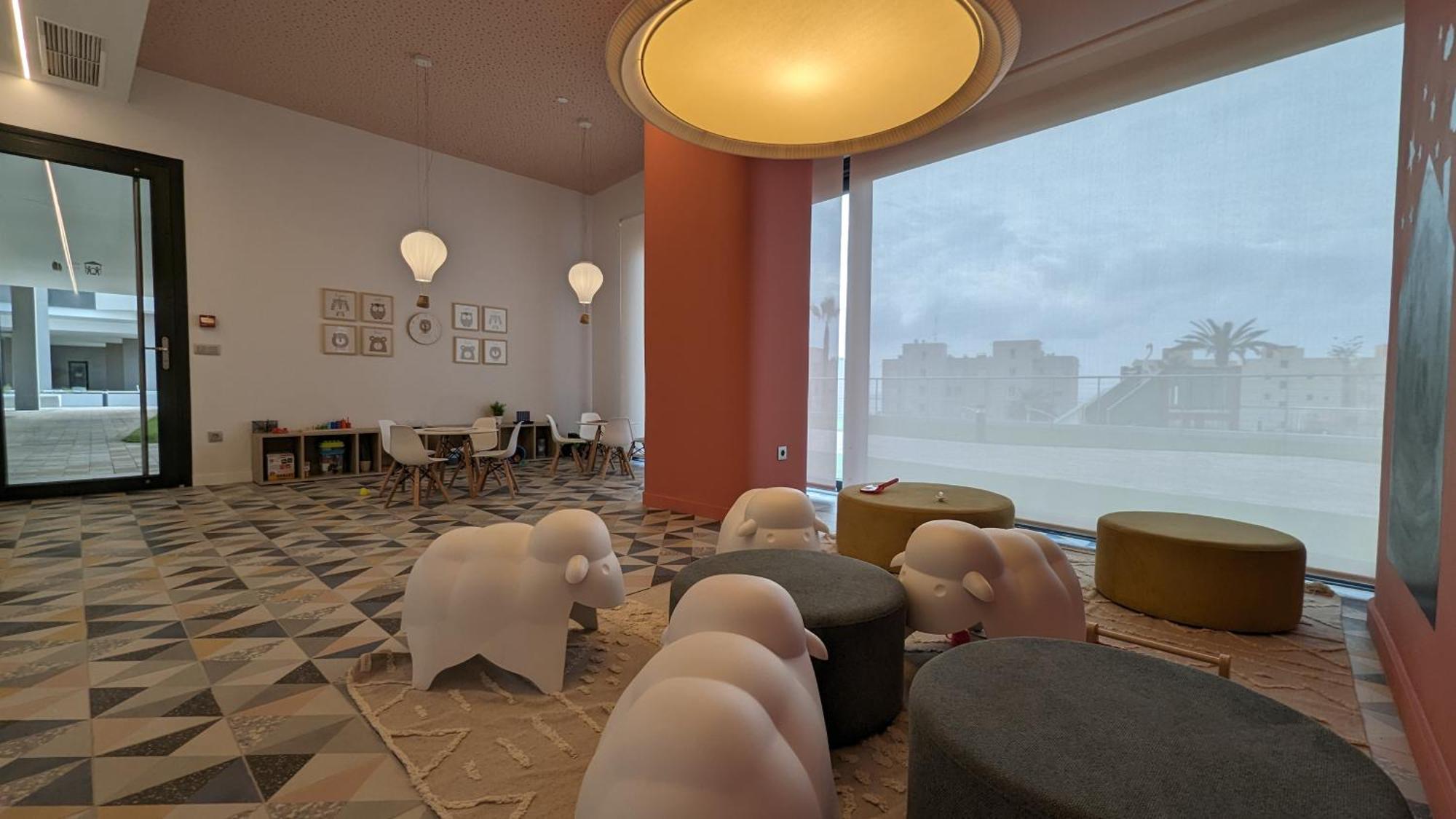Sunset Cliffs Stylish Apartment Бенидорм Екстериор снимка